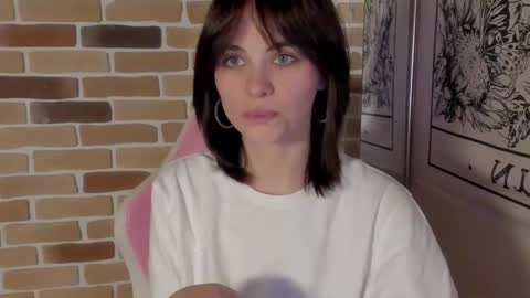 Katie  Payne online show from 26, 10, 2025