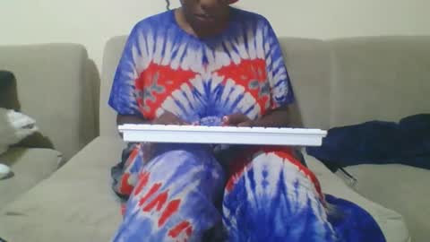 Snapshot of mel_candi94 chatting on 17, 11, 2025 pretty online show from 17, 11, 2025