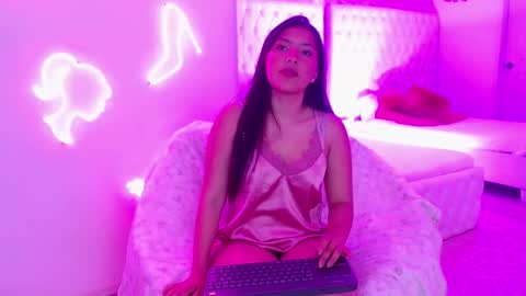 melana online show from 26, 9, 2025