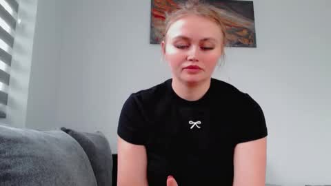 Snapshot of melani_a chatting on 16, 2, 2026 Melania online show from 16, 2, 2026