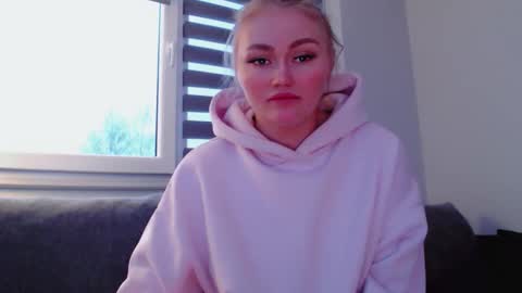 Snapshot of melani_a chatting on 24, 2, 2026 Melania online show from 24, 2, 2026