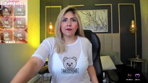 Snapshot of melanie_silver_ chatting on 20, 2, 2025 Melanie online show from 20, 2, 2025