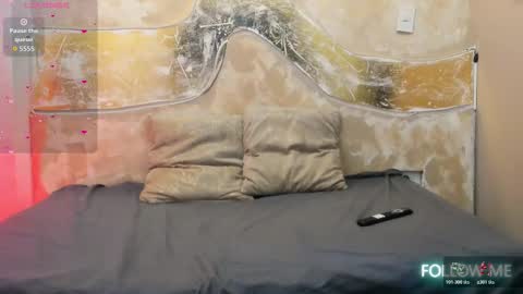 Melaniecooper online show from 19, 10, 2025