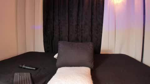  Melani  online show from 20, 9, 2025