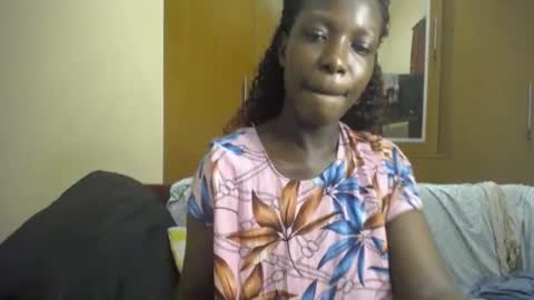 Snapshot of melanin_bae chatting on 9, 9, 2025 Baby online show from 9, 9, 2025