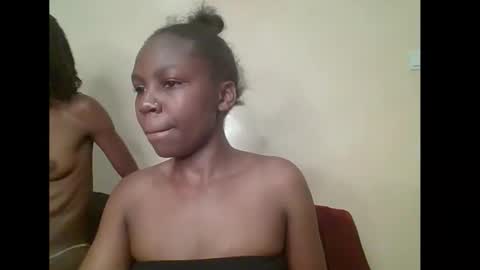 Snapshot of melanin_bae chatting on 17, 10, 2025 Baby online show from 17, 10, 2025