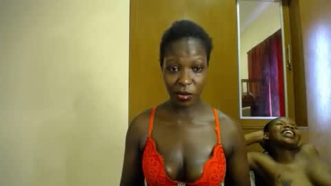 Snapshot of melanin_bae chatting on 25, 10, 2025 Baby online show from 25, 10, 2025