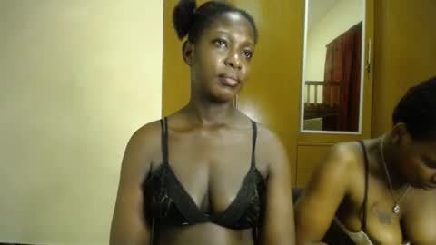 Snapshot of melanin_bae chatting on 30, 10, 2025 Baby online show from 30, 10, 2025