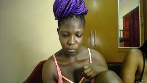 Snapshot of melanin_bae chatting on 11, 11, 2025 Baby online show from 11, 11, 2025