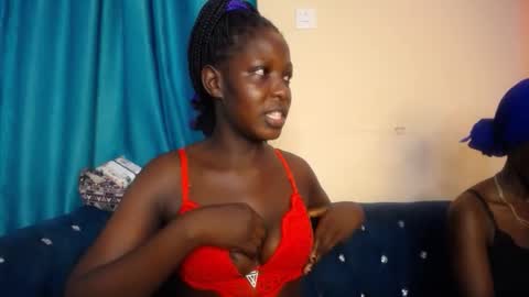 Snapshot of melanin_bae chatting on 15, 11, 2025 Baby online show from 15, 11, 2025