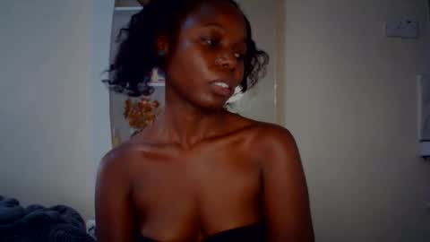 Snapshot of melanin_sassy96 chatting on 2, 3, 2026 bad lil shawry online show from 2, 3, 2026