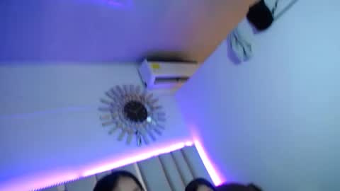 -- MELANNEE -- online show from 2, 10, 2025