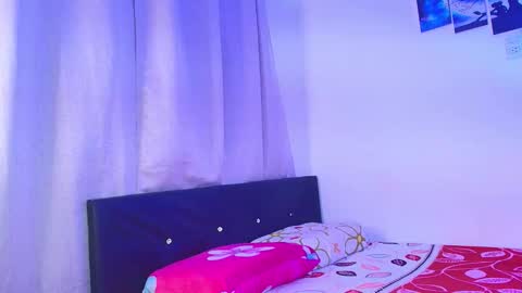 melannia_hills online show from 18, 10, 2025