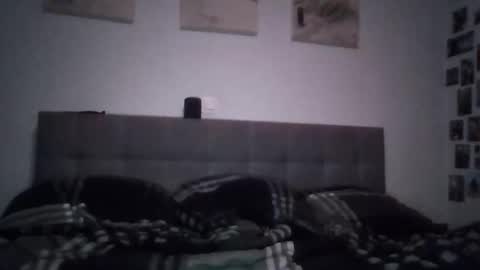 Snapshot of meldyl2020 chatting on 14, 11, 2025 meldyl2020 online show from 14, 11, 2025