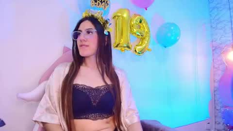 Snapshot of meli_candy6 chatting on 25, 10, 2025 M E L I S S A online show from 25, 10, 2025