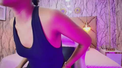 Snapshot of melii_ebony chatting on 27, 10, 2025 MELII EBONY online show from 27, 10, 2025