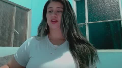 Snapshot of melinda_bob chatting on 17, 12, 2025 Melinda online show from 17, 12, 2025