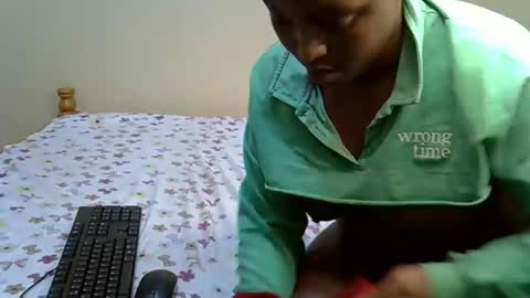 melisahh online show from 4, 11, 2025