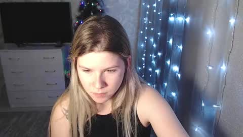Melissa  Ray online show from 10, 1, 2025