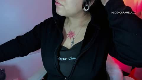 Snapshot of melissa_adamsxxx chatting on 13, 11, 2025 Lissa online show from 13, 11, 2025