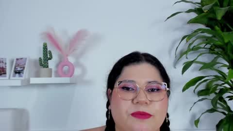 Snapshot of melissa_latingirl chatting on 2, 2, 2025 Melissa online show from 2, 2, 2025