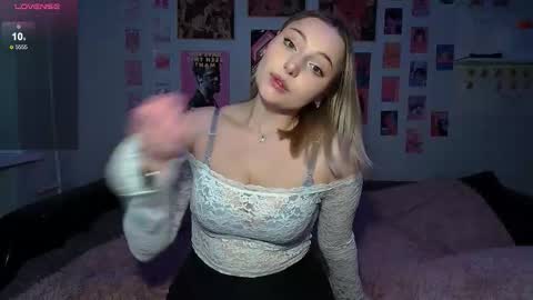 Snapshot of melissa_sw chatting on 15, 3, 2026 Missi online show from 15, 3, 2026