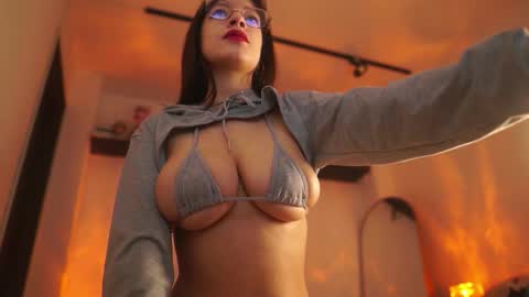 Snapshot of melissajones3 chatting on 7, 11, 2025 melissajones3 online show from 7, 11, 2025