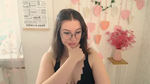 Snapshot of mellonmayre chatting on 19, 2, 2025 mellonmayre online show from 19, 2, 2025