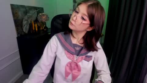 mellsawertyq online show from 1, 4, 2026