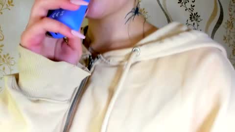 MelMooon online show from 14, 10, 2025