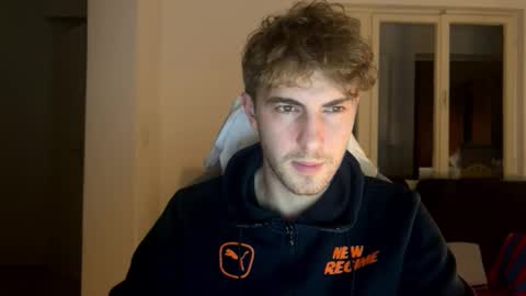 Snapshot of melodicass chatting on 4, 12, 2024 Melodicass online show from 4, 12, 2024