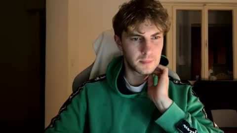 Snapshot of melodicass chatting on 4, 2, 2025 Melodicass online show from 4, 2, 2025