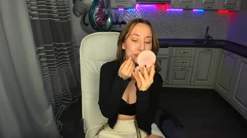 Kaylie online show from 4, 2, 2025