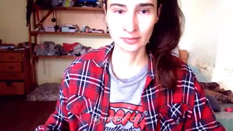 Snapshot of memorningdew chatting on 16, 10, 2025 Yummygirl online show from 16, 10, 2025