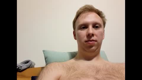 Snapshot of meow732 chatting on 19, 11, 2025 meow732 online show from 19, 11, 2025