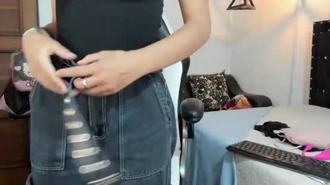 Valentina  online show from 7, 2, 2025