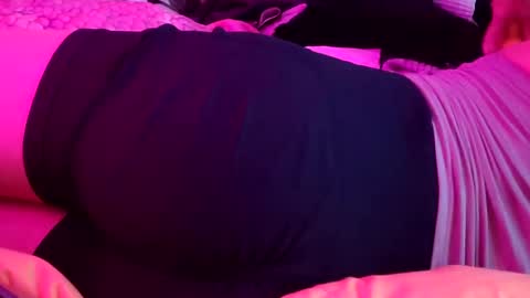 Snapshot of merelyalover chatting on 15, 2, 2025 gurlnips online show from 15, 2, 2025