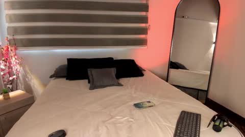 Snapshot of merida_taylor_ chatting on 3, 11, 2025 Merida online show from 3, 11, 2025