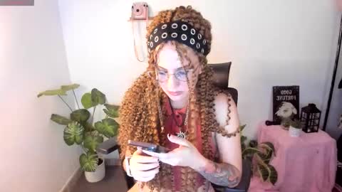 Snapshot of meridaxbrave_ chatting on 11, 11, 2025 laura 3 i am independent model online show from 11, 11, 2025