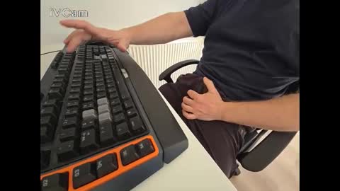 Snapshot of meridian132 chatting on 8, 4, 2026 meridian132 online show from 8, 4, 2026