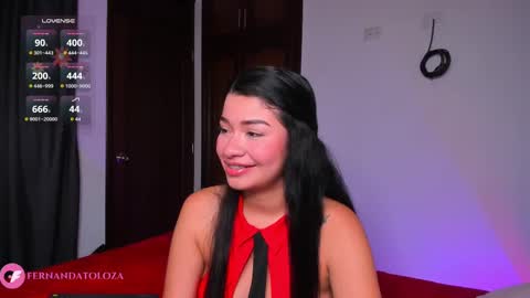 Snapshot of merlia_model chatting on 27, 10, 2025 instagram fernandatoloza01 online show from 27, 10, 2025