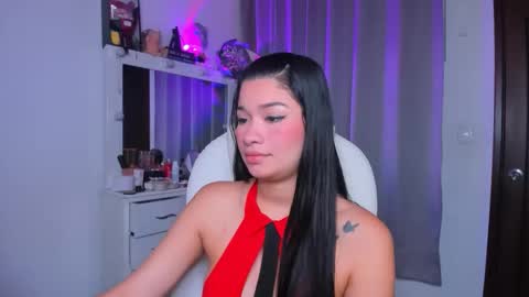 Snapshot of merlia_model chatting on 18, 1, 2026 instagram fernandatoloza01 online show from 18, 1, 2026