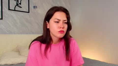 Hi Im Merry  And its me first day here Do not offend me and be polite online show from 10, 9, 2025