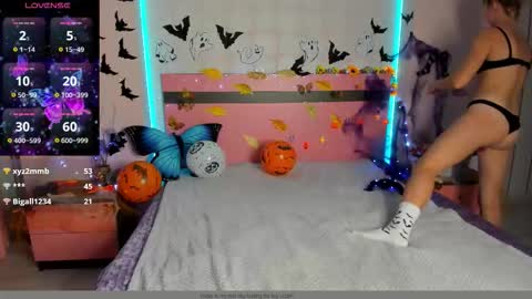 merymidnight online show from 17, 10, 2025