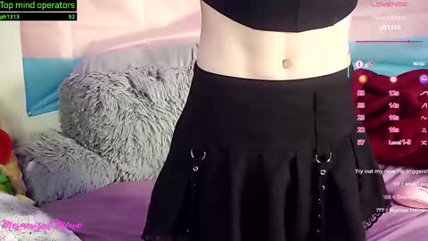 Snapshot of mesmerized_mowo chatting on 12, 9, 2025 mesmerized_mowo online show from 12, 9, 2025