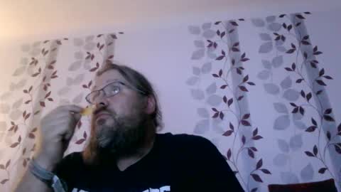 Snapshot of metallbuddy chatting on 12, 10, 2025 ask me online show from 12, 10, 2025