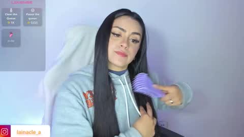 Snapshot of mexitalyguitarist chatting on 13, 11, 2025 Booniee online show from 13, 11, 2025