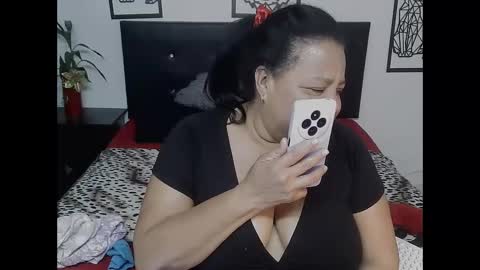 mhia1972 online show from 22, 11, 2025