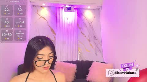 Mhia Kate online show from 18, 11, 2025