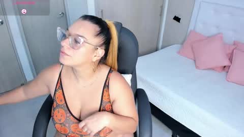 Mhonika online show from 9, 10, 2025